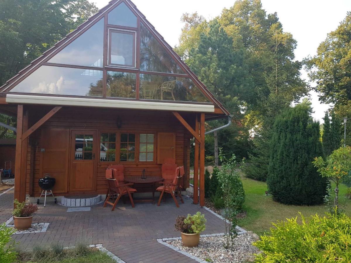 Blockhaus Canow Mit Fahrraedern Extérieur photo